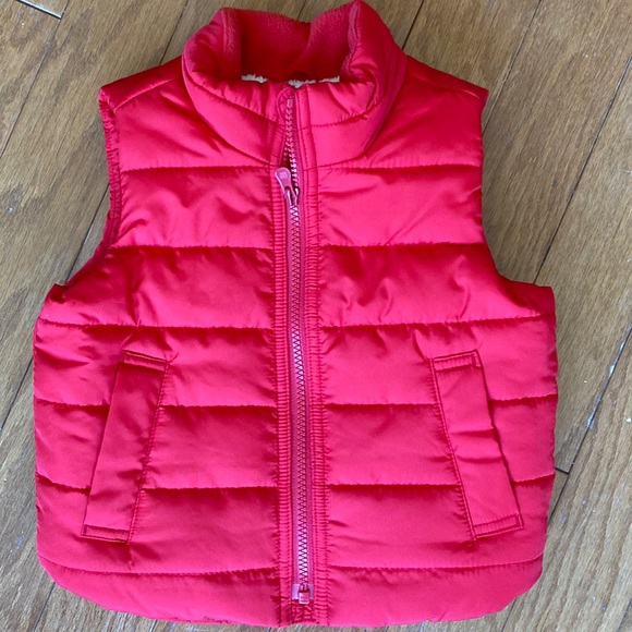 🧸 Gap Vest - Picture 1 of 8